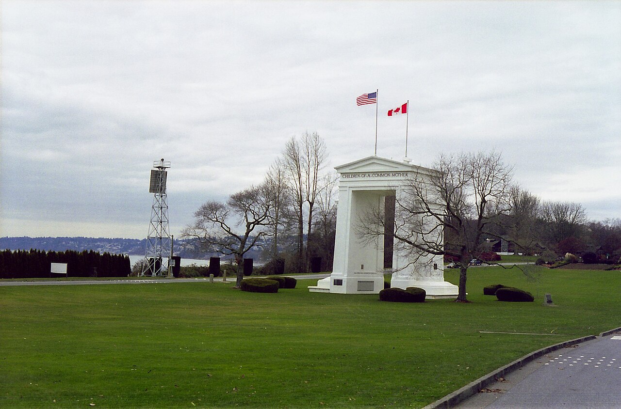 Peace Arch memorial at the Canada–United States border in Blaine, Washington